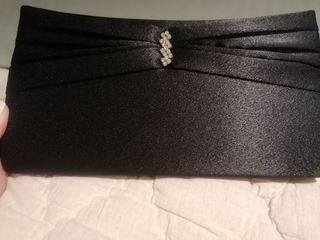Bolso de fiesta negro con pedrería