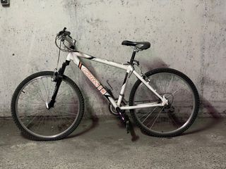 Bicicleta MTB 27 Blanca (Precio negociable)