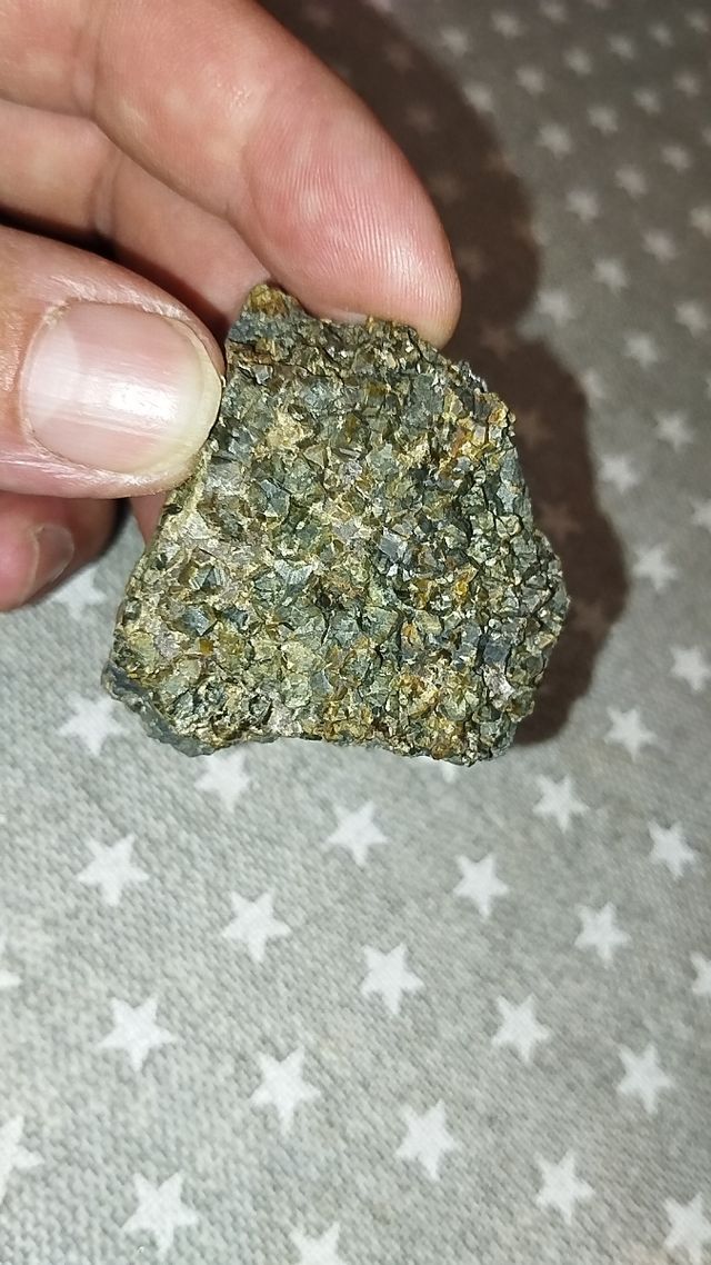 Granati su magnetite