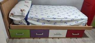 Cama juvenil con cajones