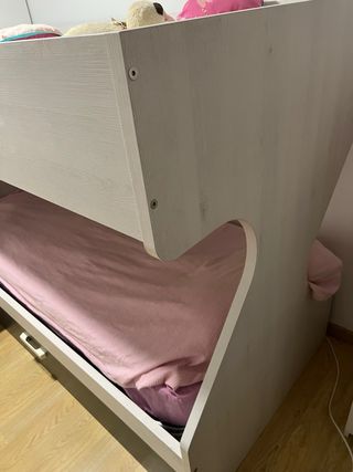 Cama litera juvenil para 3 personas