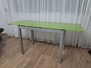 Mesa de cristal extensible 

