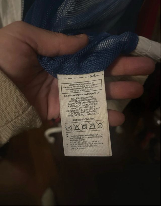 Chaqueta Adidas Bomber Roja, Azul y Blanca