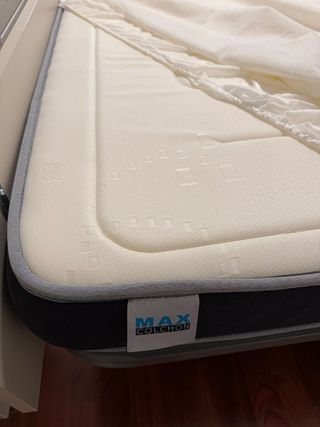 Cama nido beige y blanco con 2 colchones