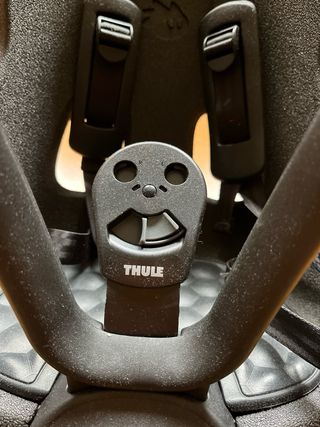 Silla bici porta niños negra Thule