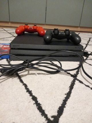 PlayStation 4 Pro con accessori