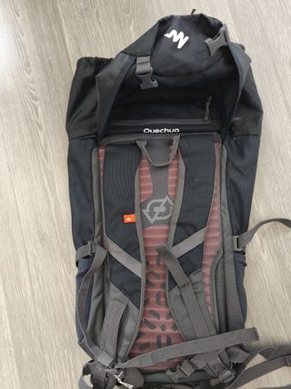 Mochila Quechua Forclaz 20 Air Negra