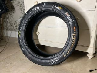 Neumatico usado por un gt3 y formado por pilotos
