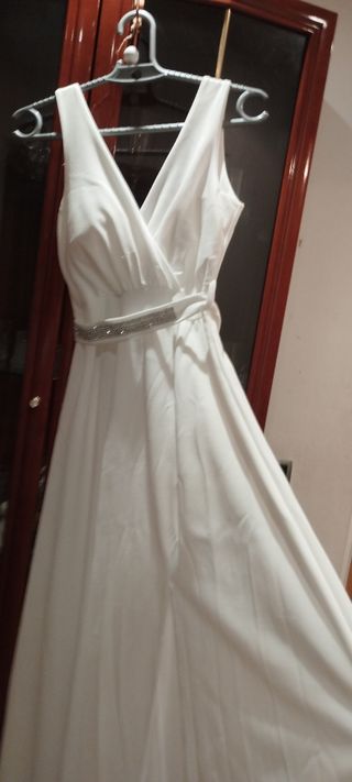 Vestido de fiesta blanco elegante