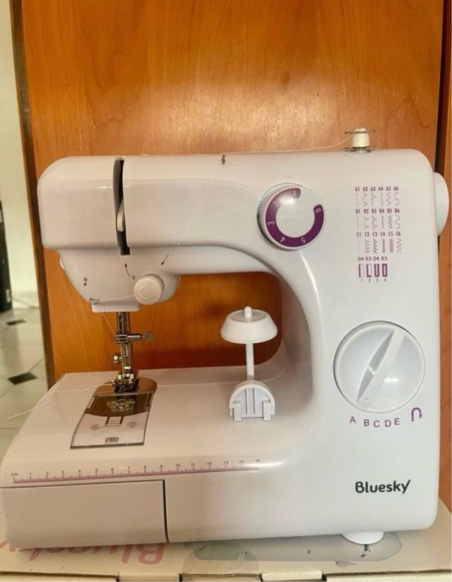 Máquina de coser Bluesky BSEW2016