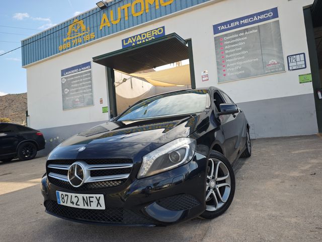 Mercedes-Benz Clase A 200d Sport Urban 136cv