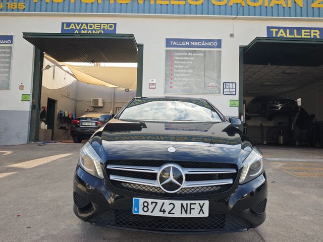 Mercedes-Benz Clase A 200d Sport Urban 136cv