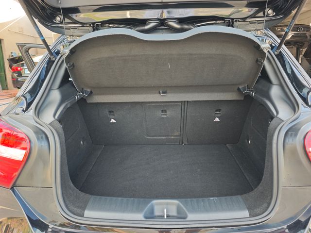 Mercedes-Benz Clase A 200d Sport Urban 136cv