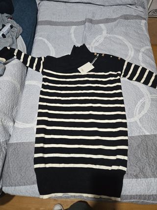 Vestido de punto rayas cuello alto