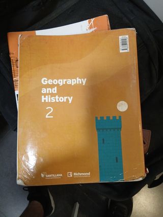 GEOGRAPHY AND HISTORY 2 ESO STUDENT'S BOOK