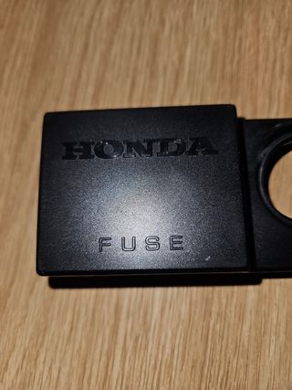 Tapa fusible Honda XL600