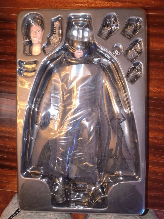 Hot Toys Batman The Dark Knight 