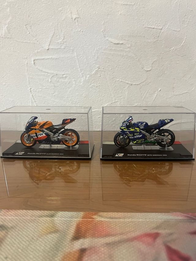 Regalo moto extra – Honda RC211V Álex Barros