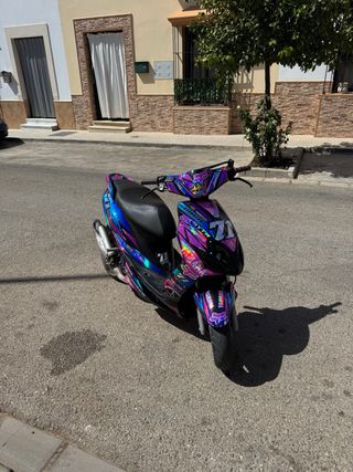 Yamaha Jog RR preparada