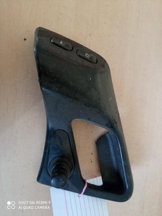 Mando elevalunas delantero izquierdo 9613057277 C