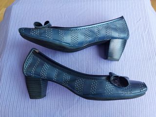 Zapatos Hispanitas de piel azul talla 38 mujer