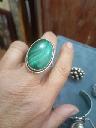 Anillo de Plata con Piedra Amarilla