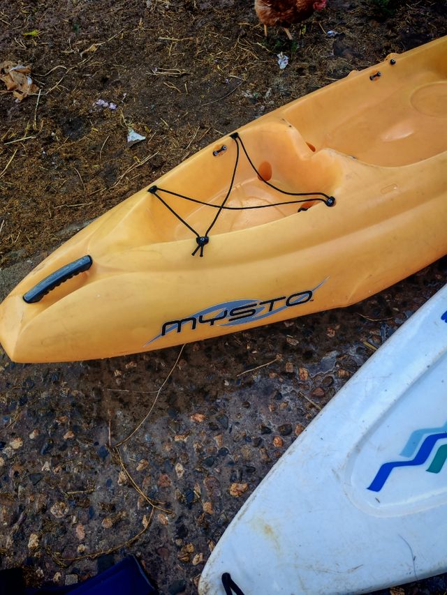 Lote Kayaks y Remos Carbono