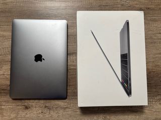 MacBook Pro 13 Apple