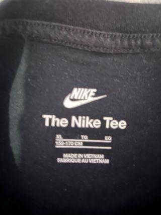 Camiseta Nike Negra