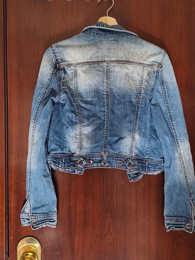 Cazadora tejana corta azul