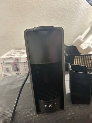 Cafetera Nespresso Inissia Negra