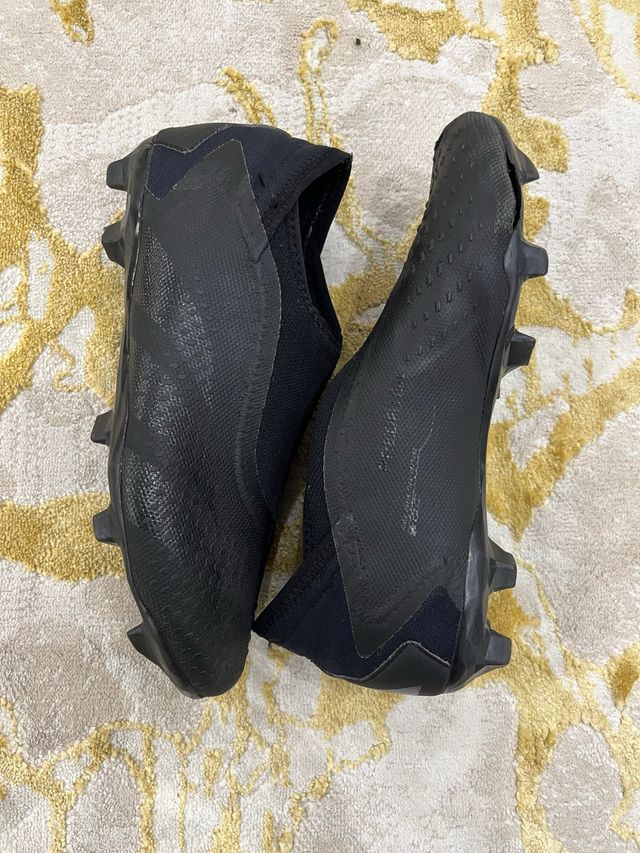 Botas de fútbol Adidas Predator Negras