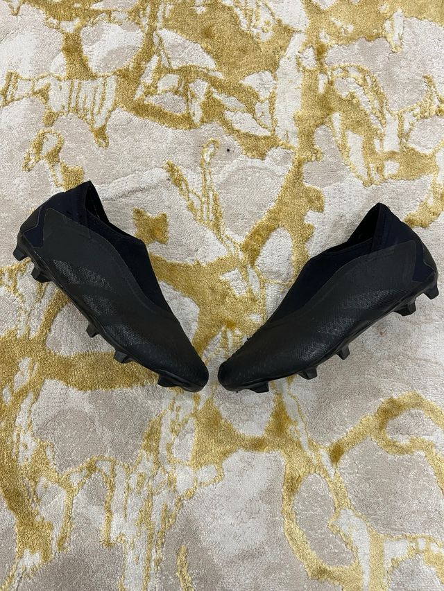 Botas de fútbol Adidas Predator Negras