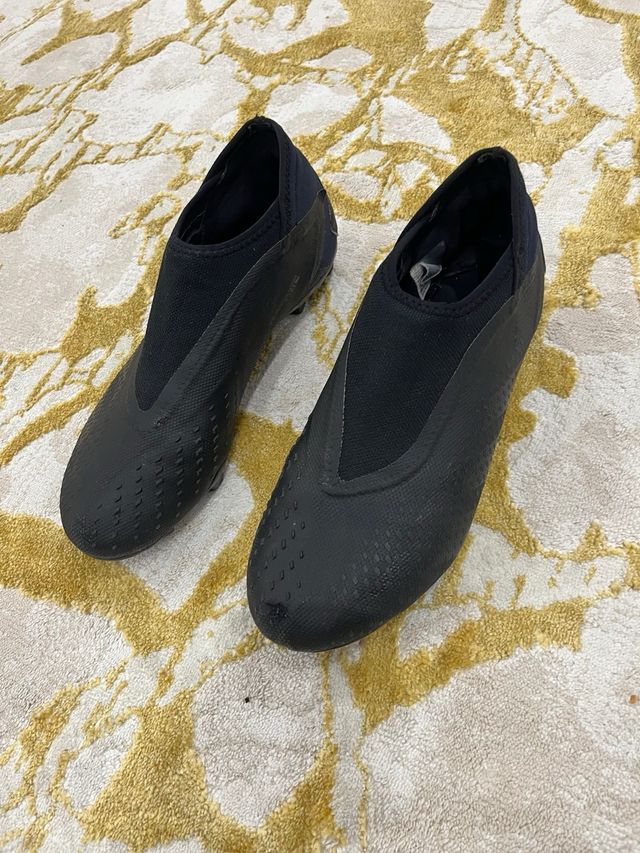 Botas de fútbol Adidas Predator Negras