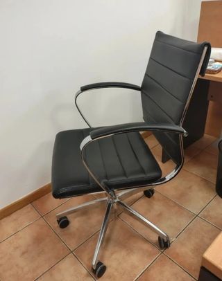 Silla de escritorio moderna