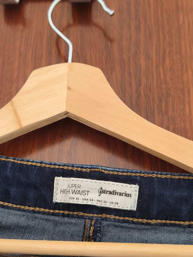 Shorts vaqueros Stradivarius tiro alto