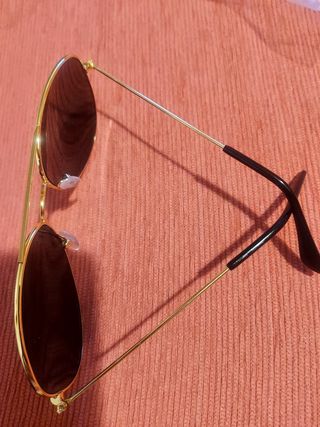 Gafas de sol aviado doradas y verde