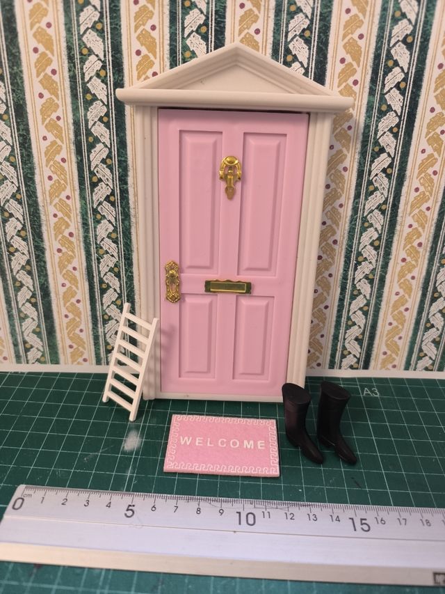 Home» Accessori» Stuoia per bambole» Door Boots