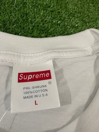 Camiseta Supreme Blanca con Oveja