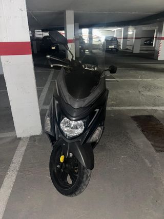 Daelim 125 Scooter