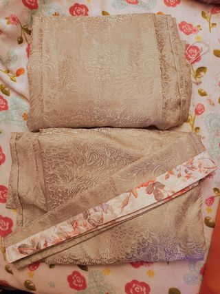 2 juegos de Cortinas satinadas color cobre y verd