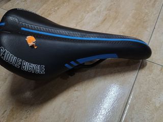 Sillín de Bicicleta Negro y Azul de montaña 