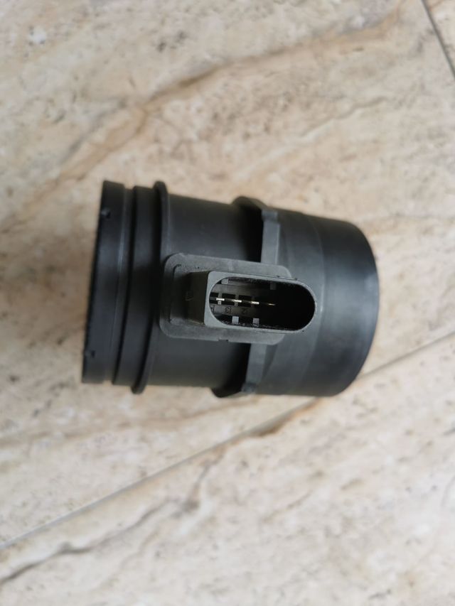 0281006146 Caudalimetro BMW X1 Año 2010