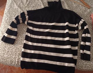 Lote de Ropa Chaqueta violeta morada , vestido