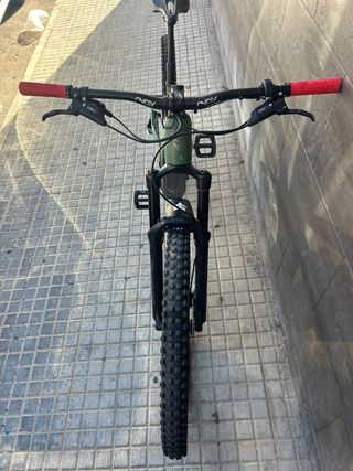 Bicicleta eléctrica Berria Mako Hybrid HP