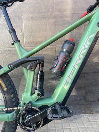 Bicicleta eléctrica Berria Mako Hybrid HP