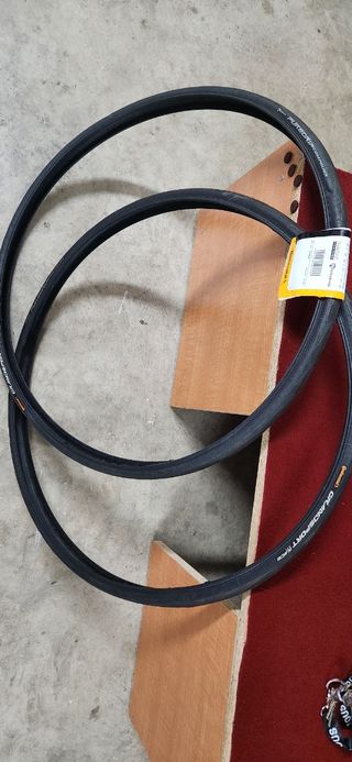 Neumático Continental Grand Prix Race