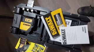 Nivel Láser DeWalt 30m 100m