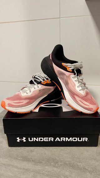 Zapatillas Under Armour Run Naranja Rosa