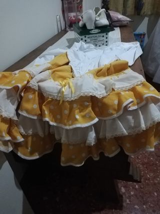 Falda flamenca y zapatos talla M